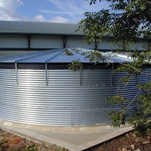 Steel sectional tank with cover